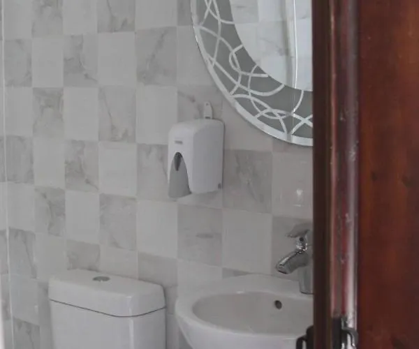 Room In Condo - Dahab Motel, Triple Room With 3 Beds Walking Distance To The Beach Konukevi Dahab